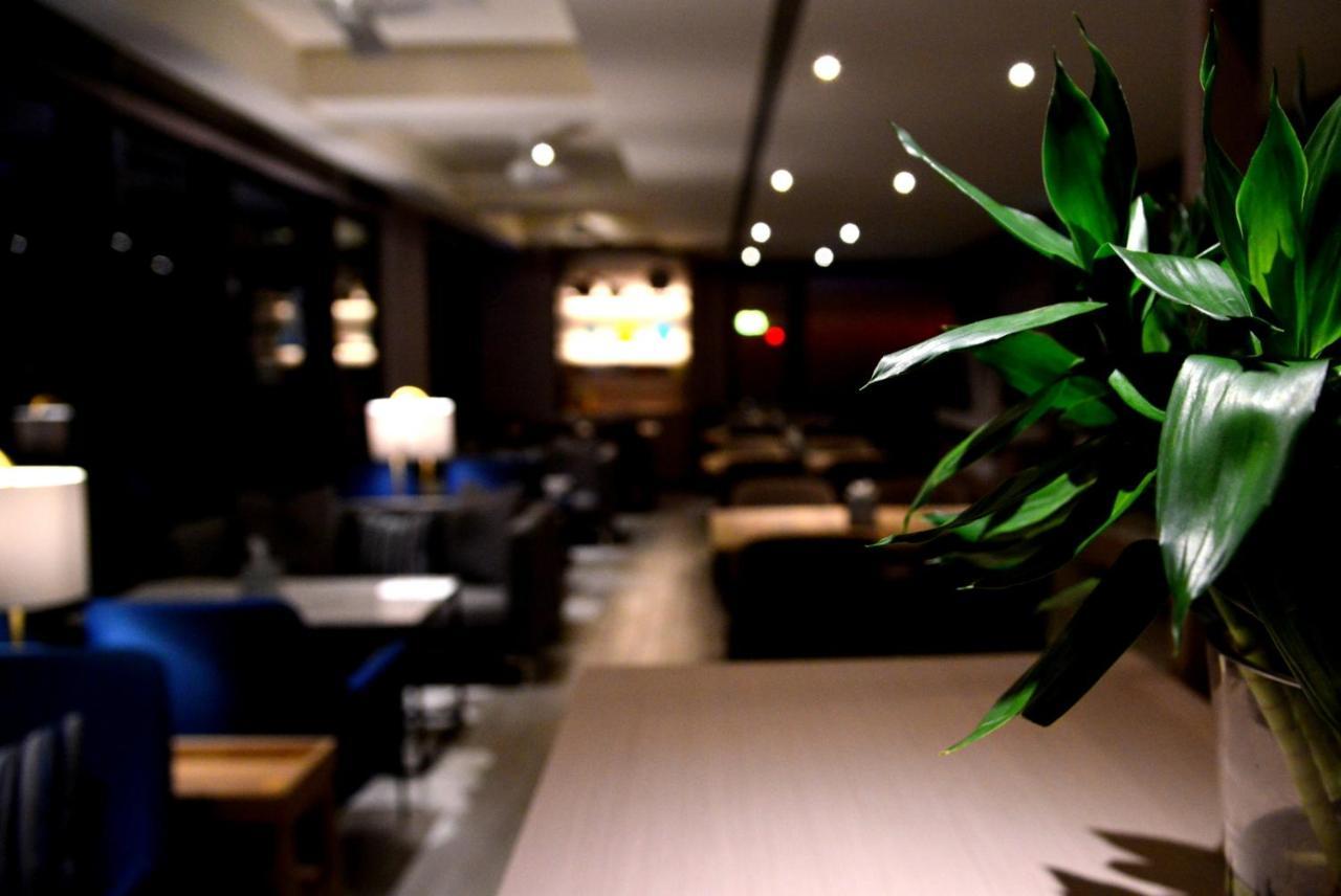 Jolley Hotel Taipei Bagian luar foto